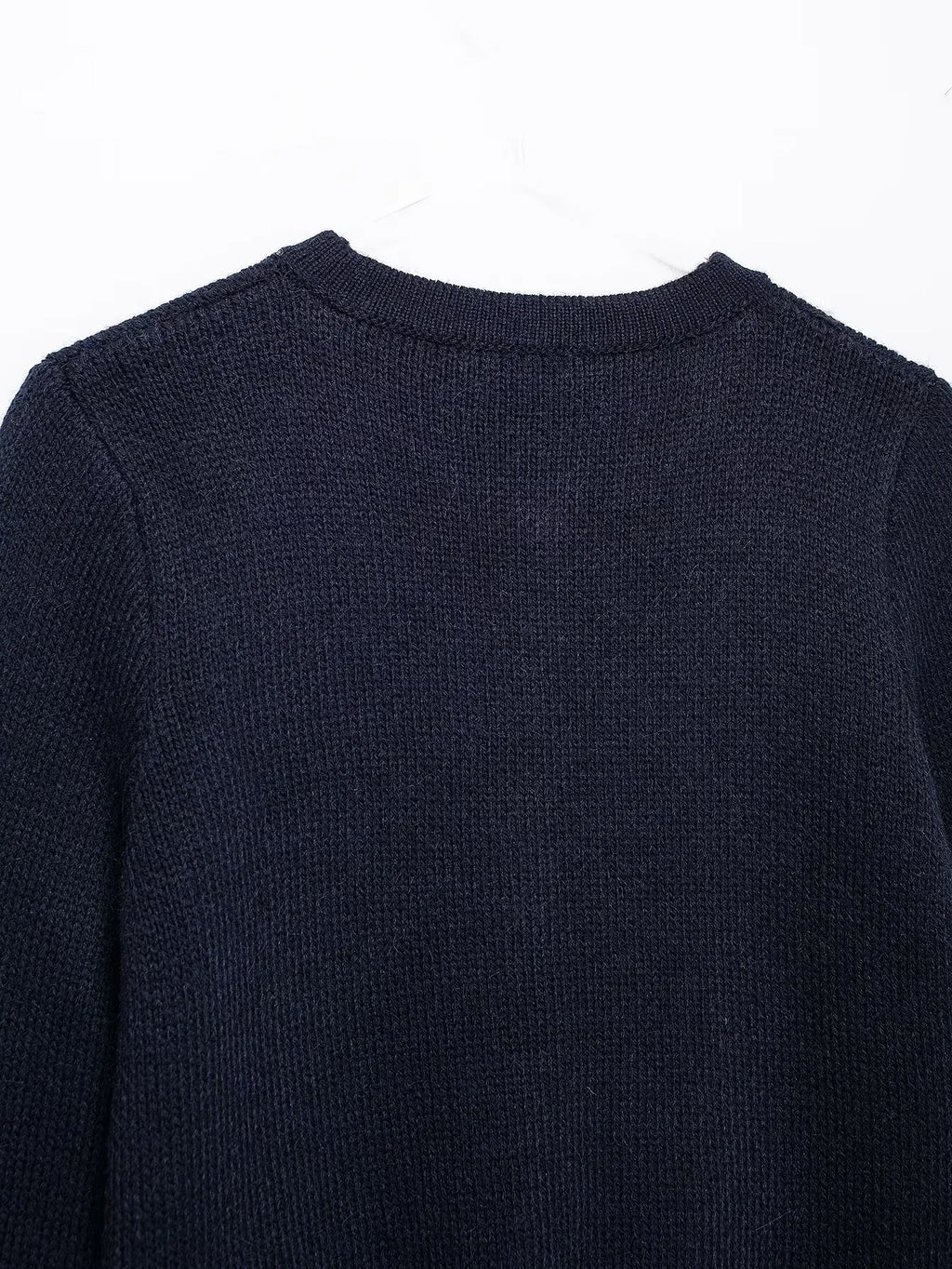 TRAFZA Women's Winter Slim Short Knitted Cardigan Jacket Retro Round Neck Gold Breasted Decoration Elegant Women's Casual Jacket