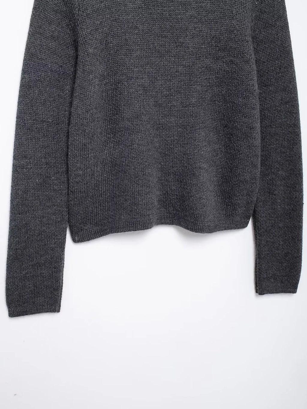 TRAFZA Women's Winter Slim Short Knitted Cardigan Jacket Retro Round Neck Gold Breasted Decoration Elegant Women's Casual Jacket